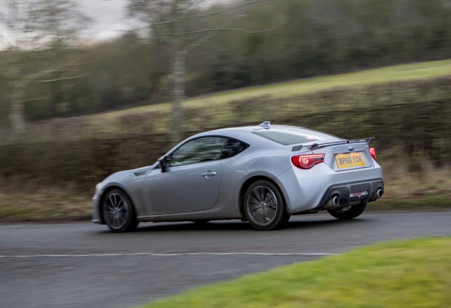  Subaru BRZ 2016 года  (UK) (фото 39 из 40)